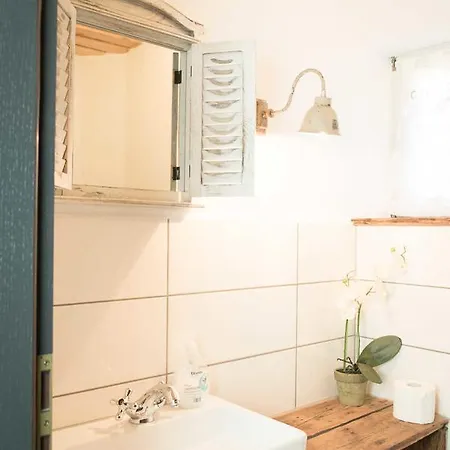 Moments Caf_ _ Apartmenthaus Thurnau