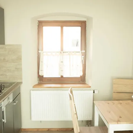 Moments Caf_ _ Apartmenthaus 公寓