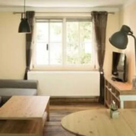 公寓 Moments Caf_ _ Apartmenthaus Thurnau