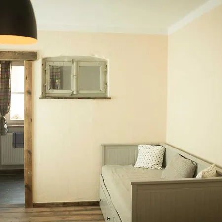 Moments Caf_ _ Apartmenthaus 公寓 Thurnau